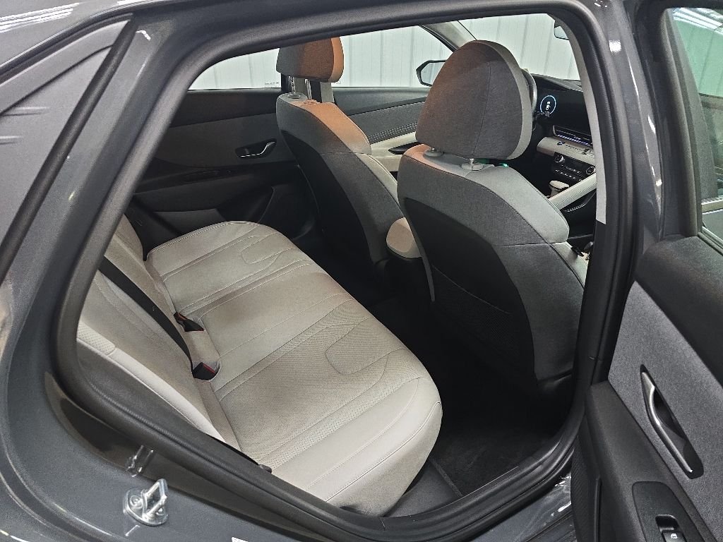 Used 2023 Gray Hyundai Limited image 18