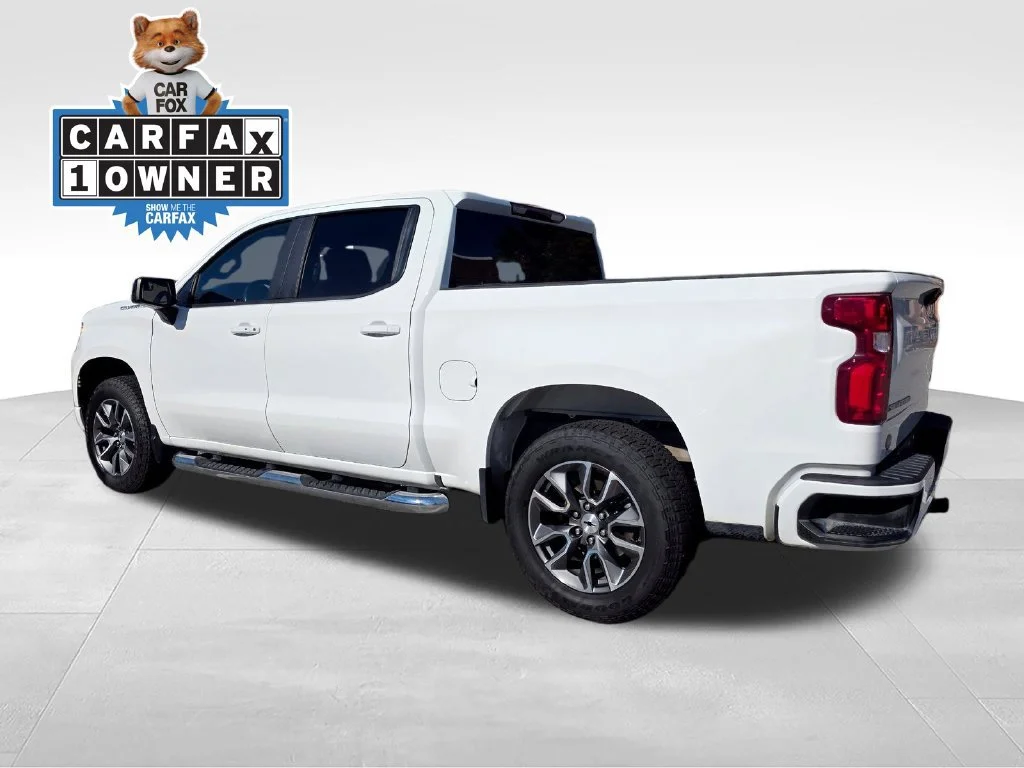 Used 2023 SUMMIT WHITE Chevrolet RST image 5