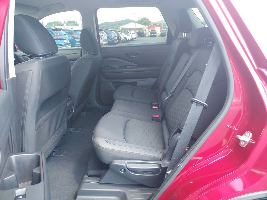 Used 2023 Red Nissan SV image 14