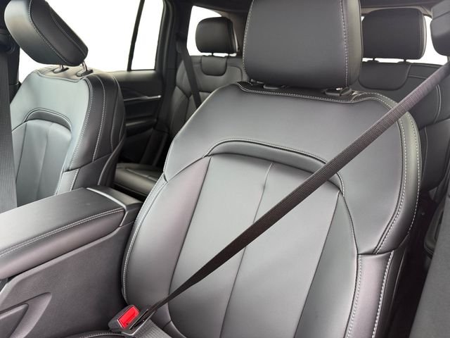 New 2026 Baltic Gray Metallic Clear-Coat Exterior Paint Jeep Limited image 15