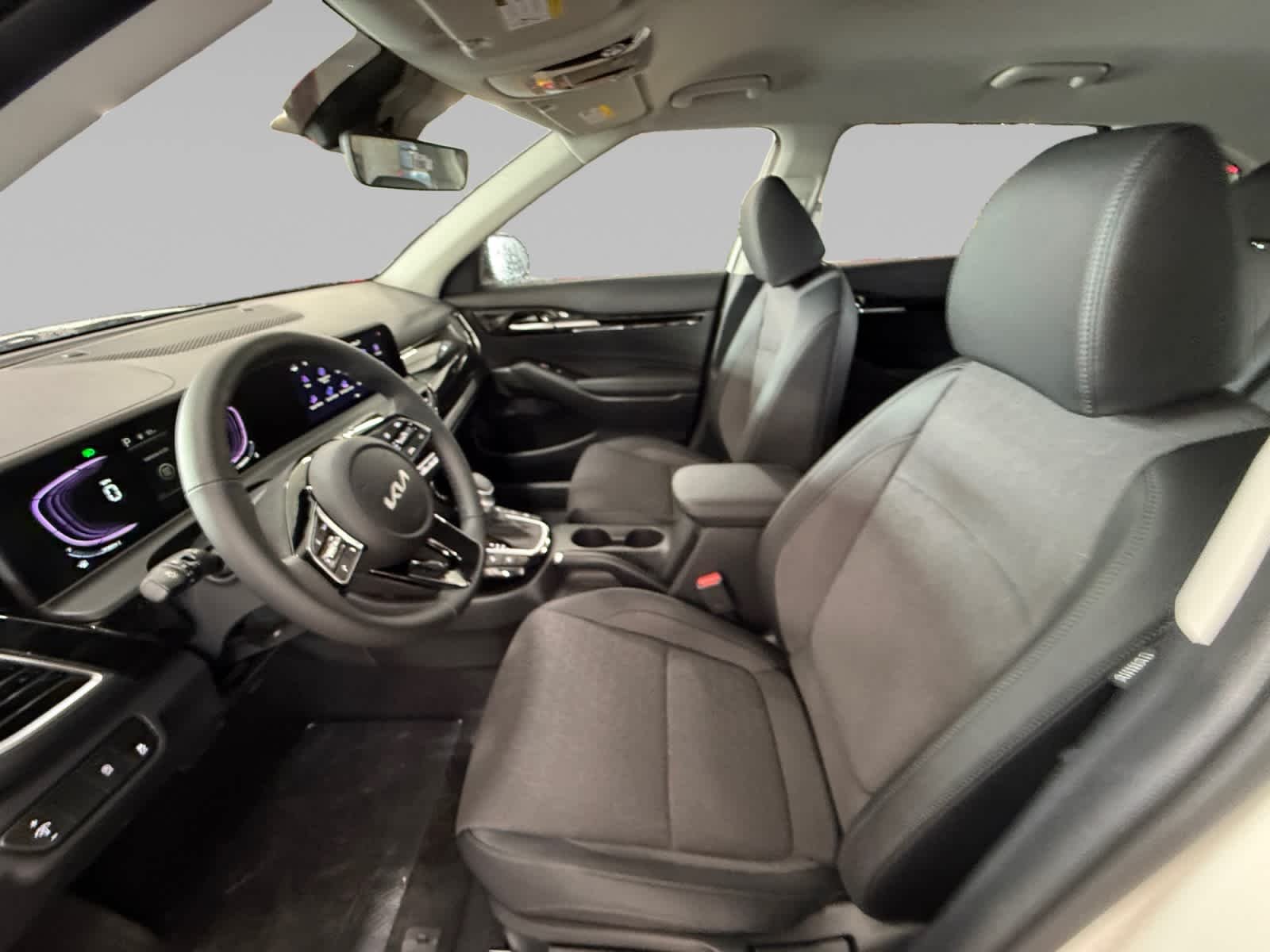 New 2026 Clear White/Black Roof Kia S image 11