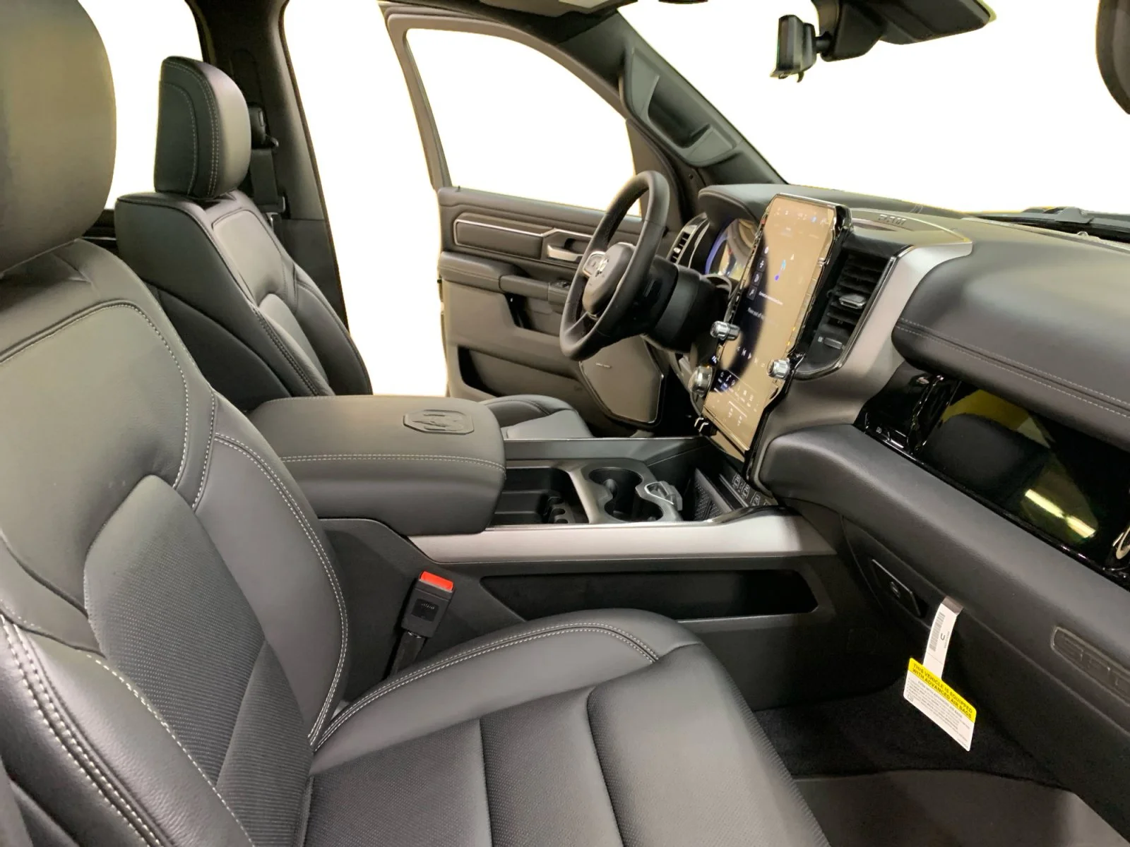 New 2026 Diamond Black Crystal Pearl Ram Sport image 17