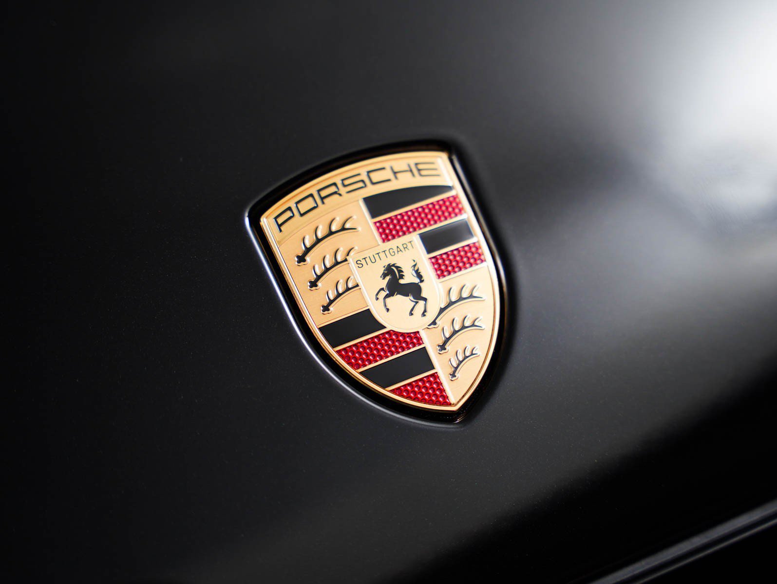 New 2026 CHROMITE BLACK Porsche Coupe image 32