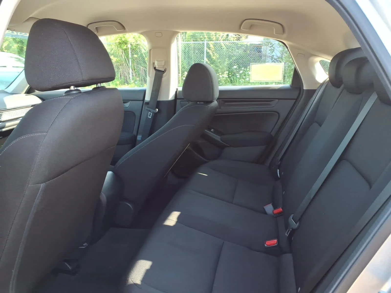 2024 Honda Civic Hatchback LX - Photo 12