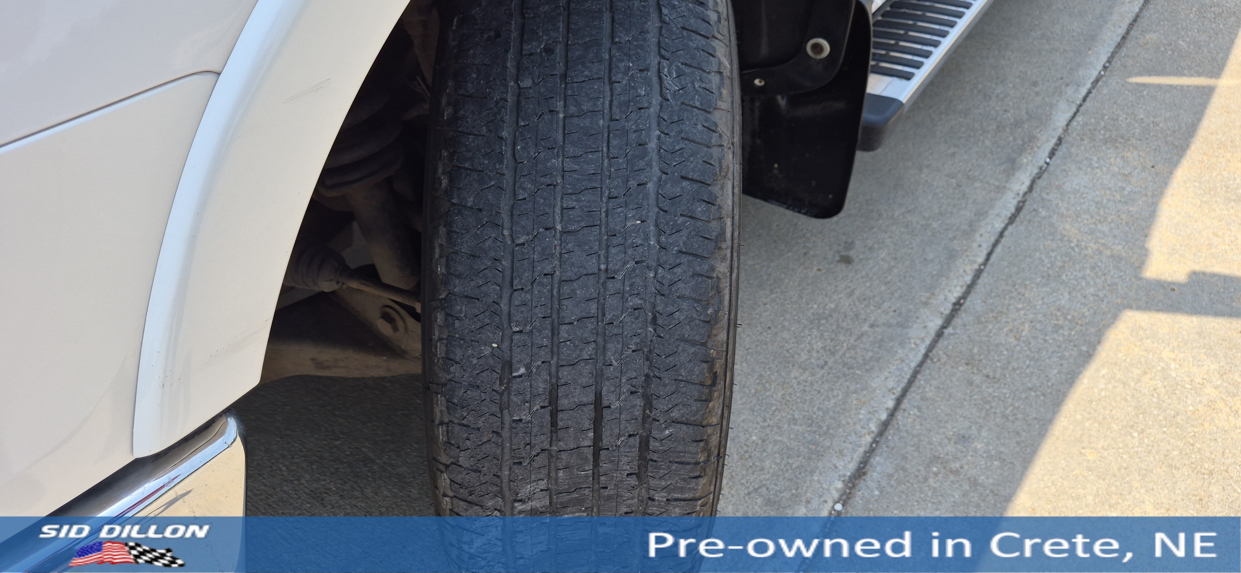 Used 2013 White Ford Lariat image 10