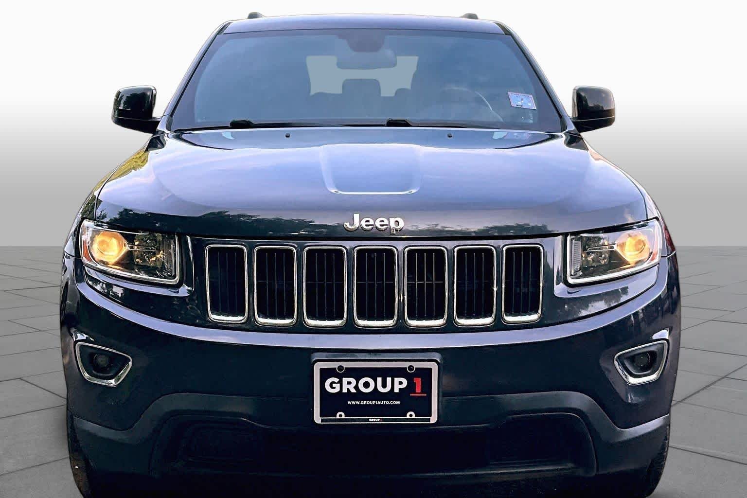 Used 2016 Maximum Steel Metallic Clearcoat Jeep Laredo image 4