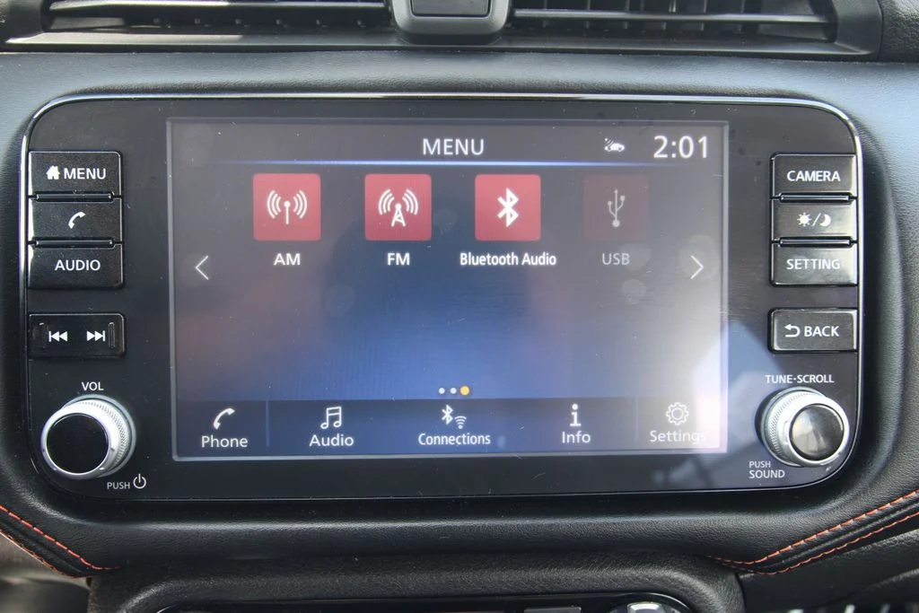 Used 2024 Silver Nissan 1.6 SR image 30