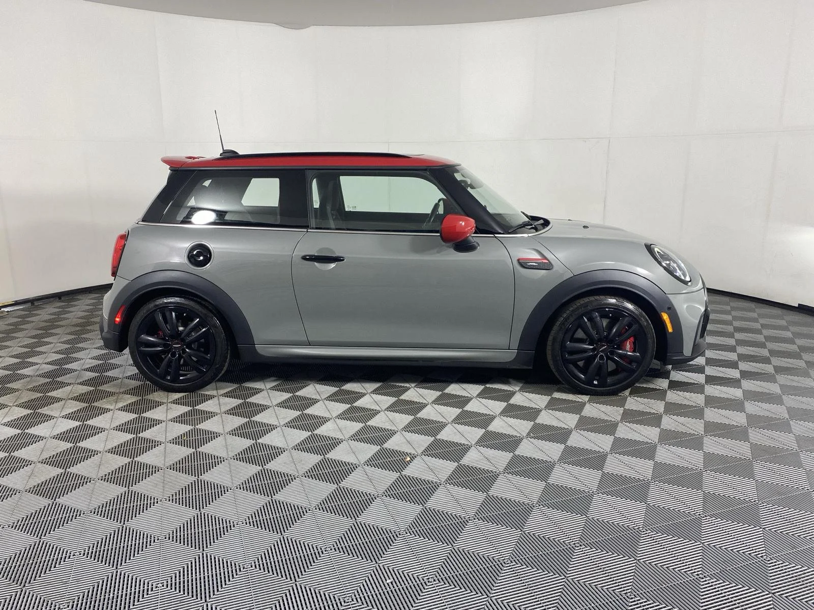 Used 2022 Moonwalk Grey Metallic MINI John Cooper Works image 9