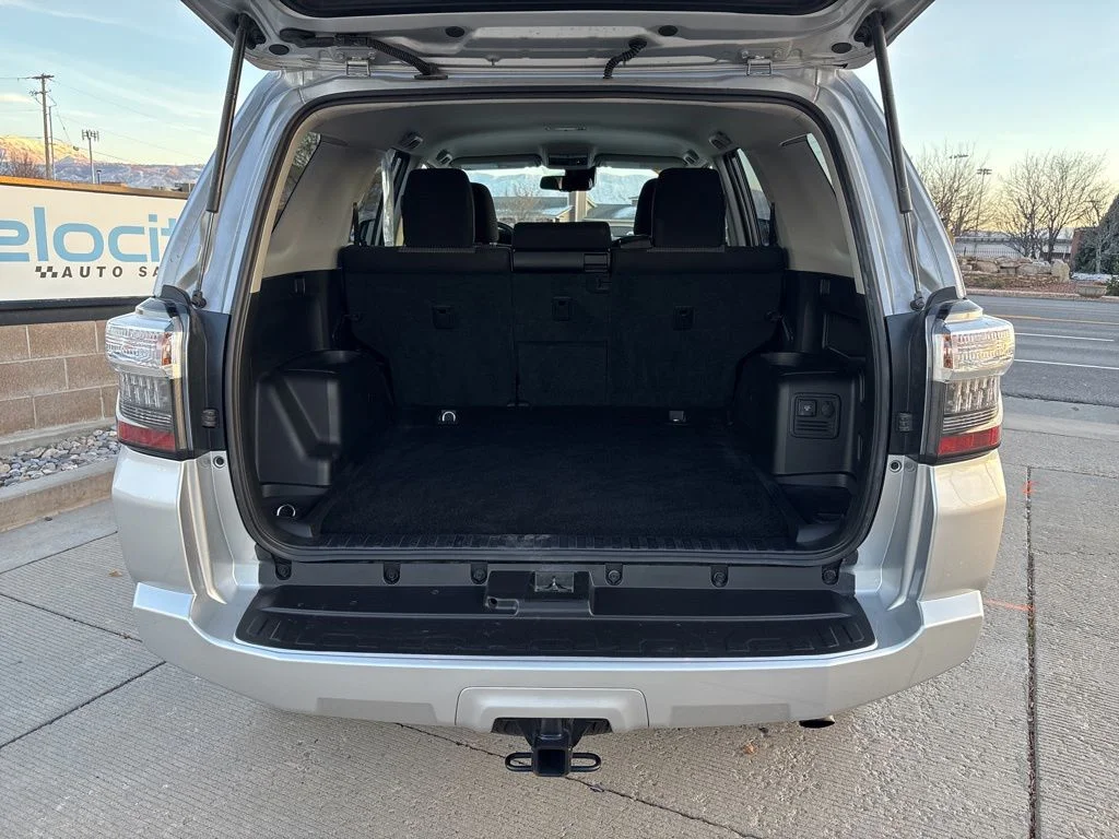Used 2024 Silver Toyota SR5 image 6