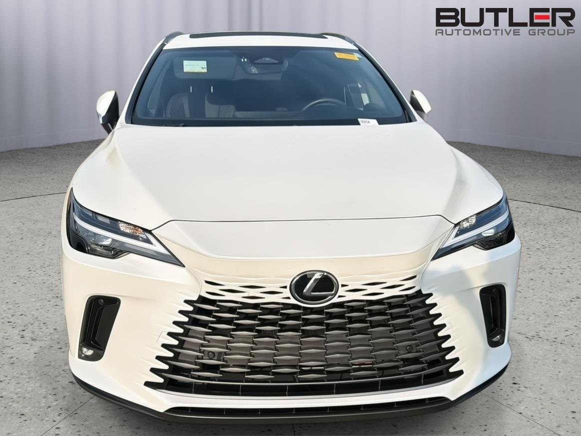 Used 2024 Eminent White Pearl Lexus RX 350 image 4