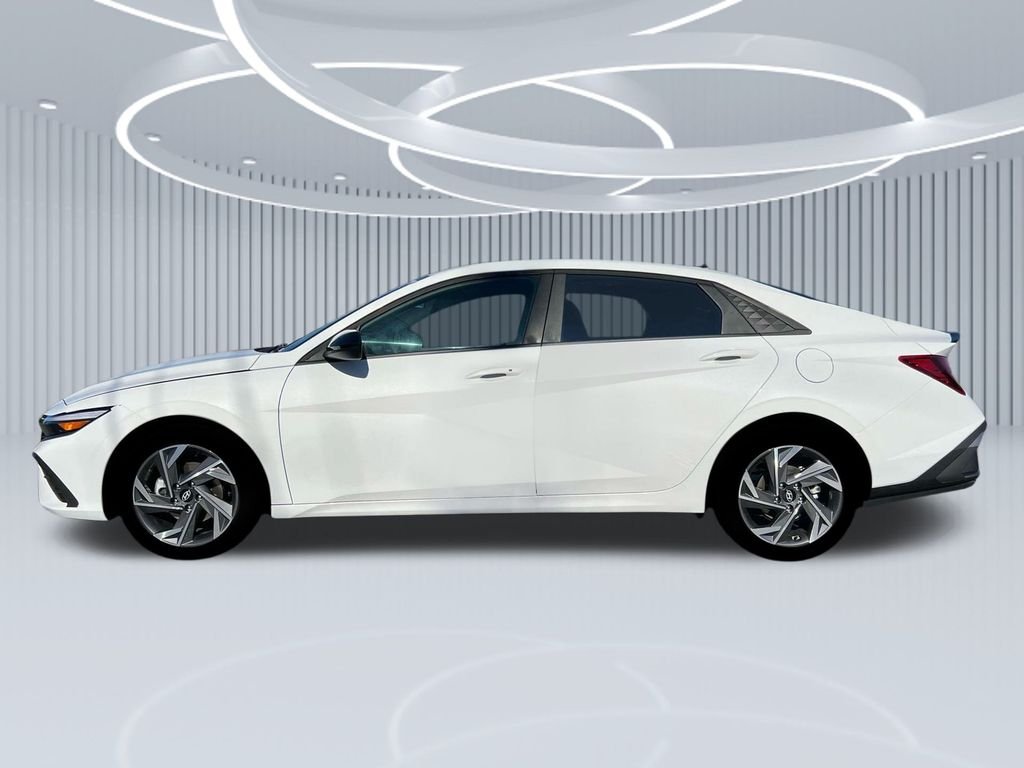 2025 Hyundai Elantra SEL - Photo 22