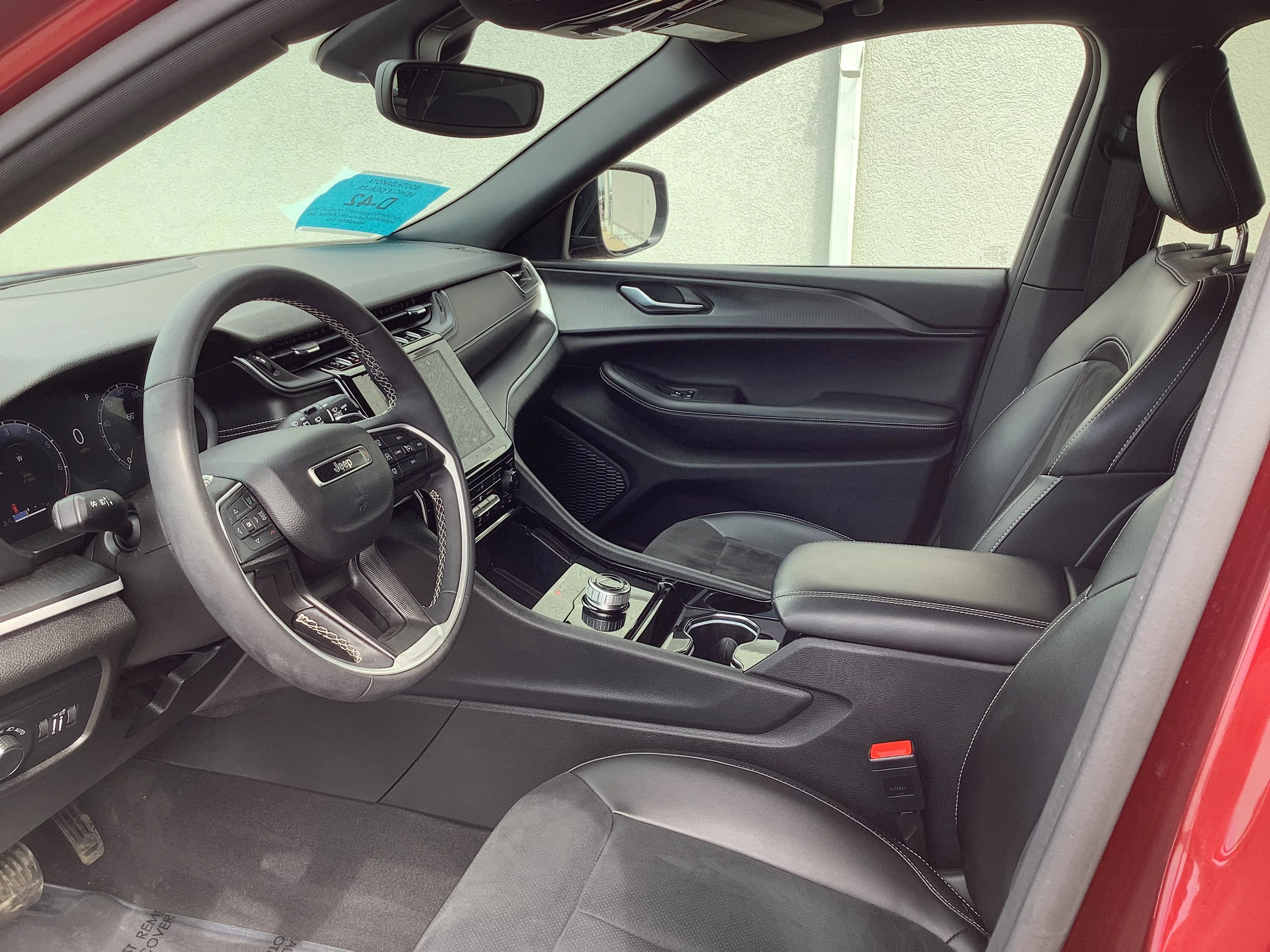 Used 2023 Red Jeep Altitude image 13