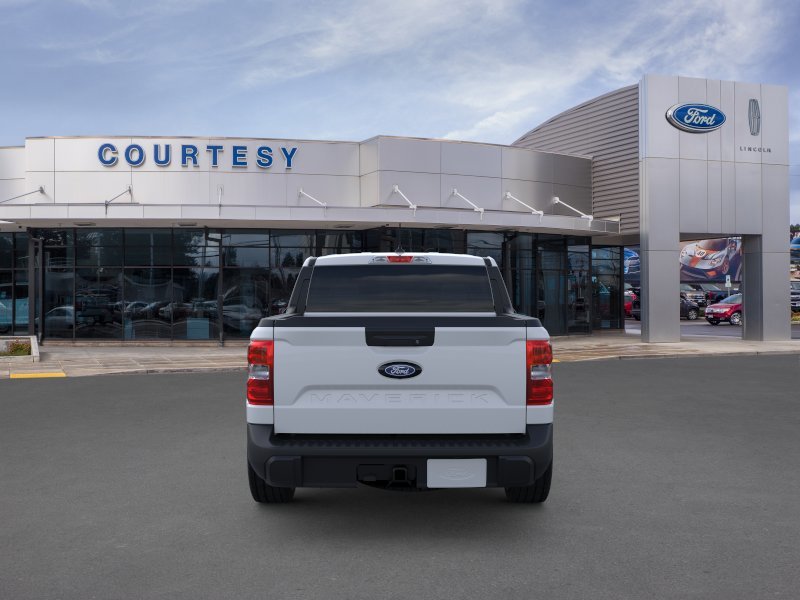 New 2026 Space White Metallic Ford XLT image 5