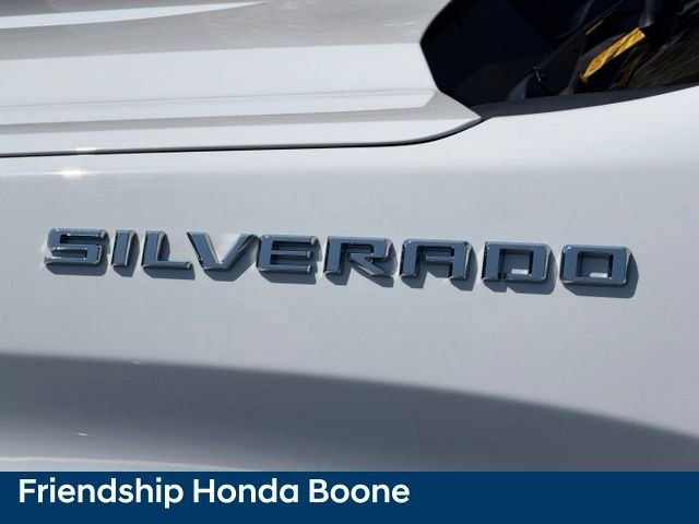 Used 2025 White Chevrolet RST image 12