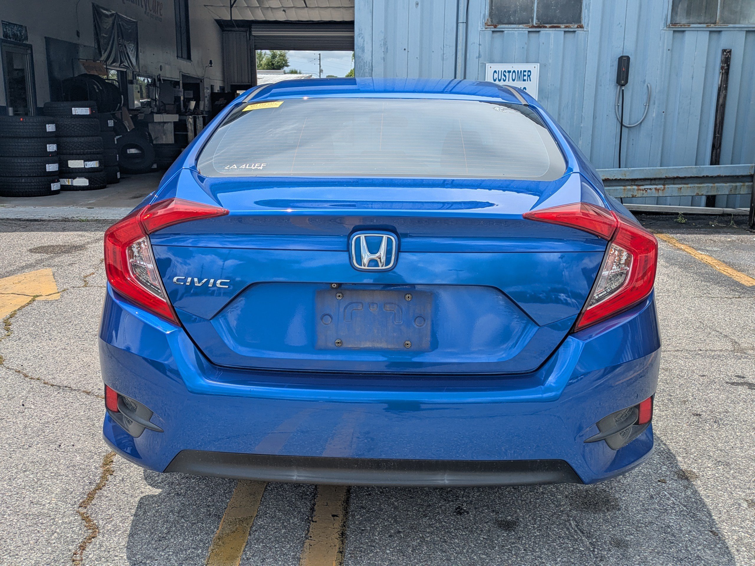 Used 2016 Blue Honda EX image 5