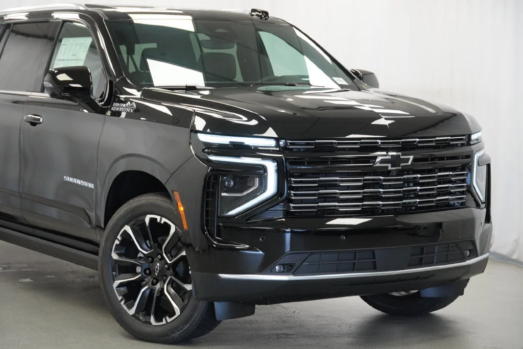 New 2026 Black Chevrolet High Country image 8