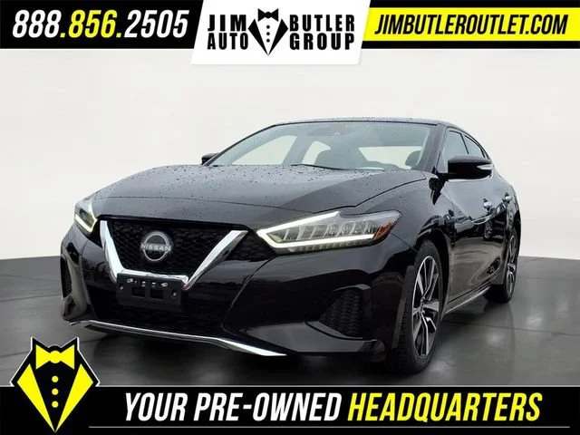 Used 2023 Black Nissan SV Xtronic CVT image 1