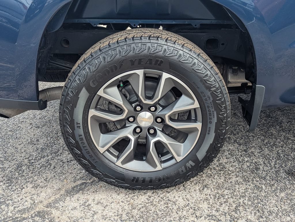 Used 2023 Northsky Blue Metallic Chevrolet LT (2FL) image 3