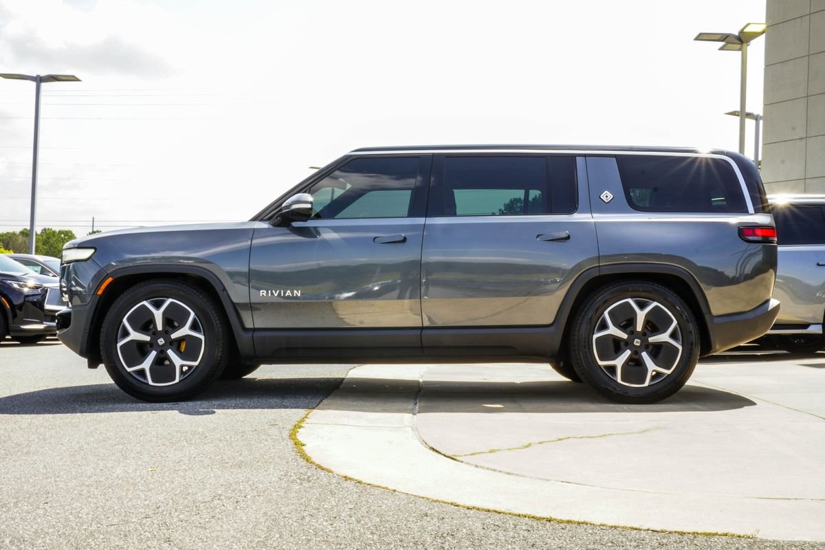 Used 2024 Gray Rivian Adventure image 9
