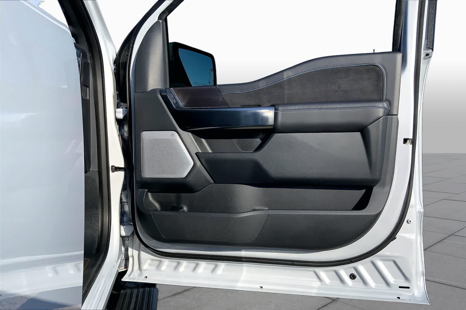 Used 2025 Space White Ford Platinum image 23