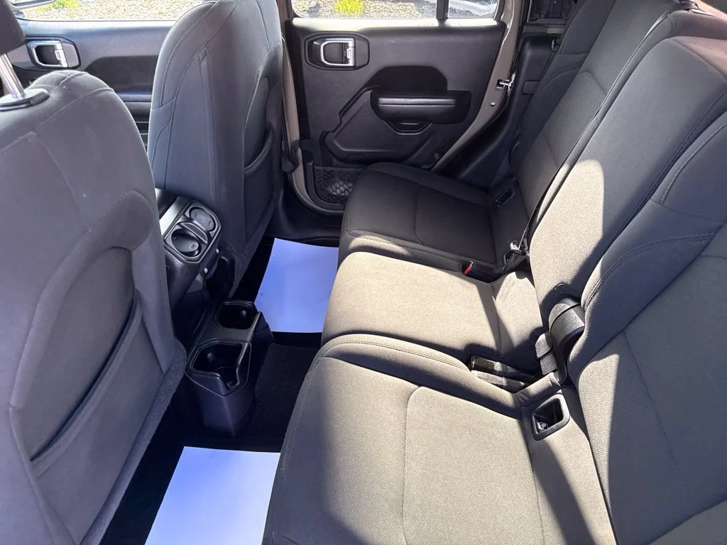 Certified Used 2020  Jeep Sport image 38