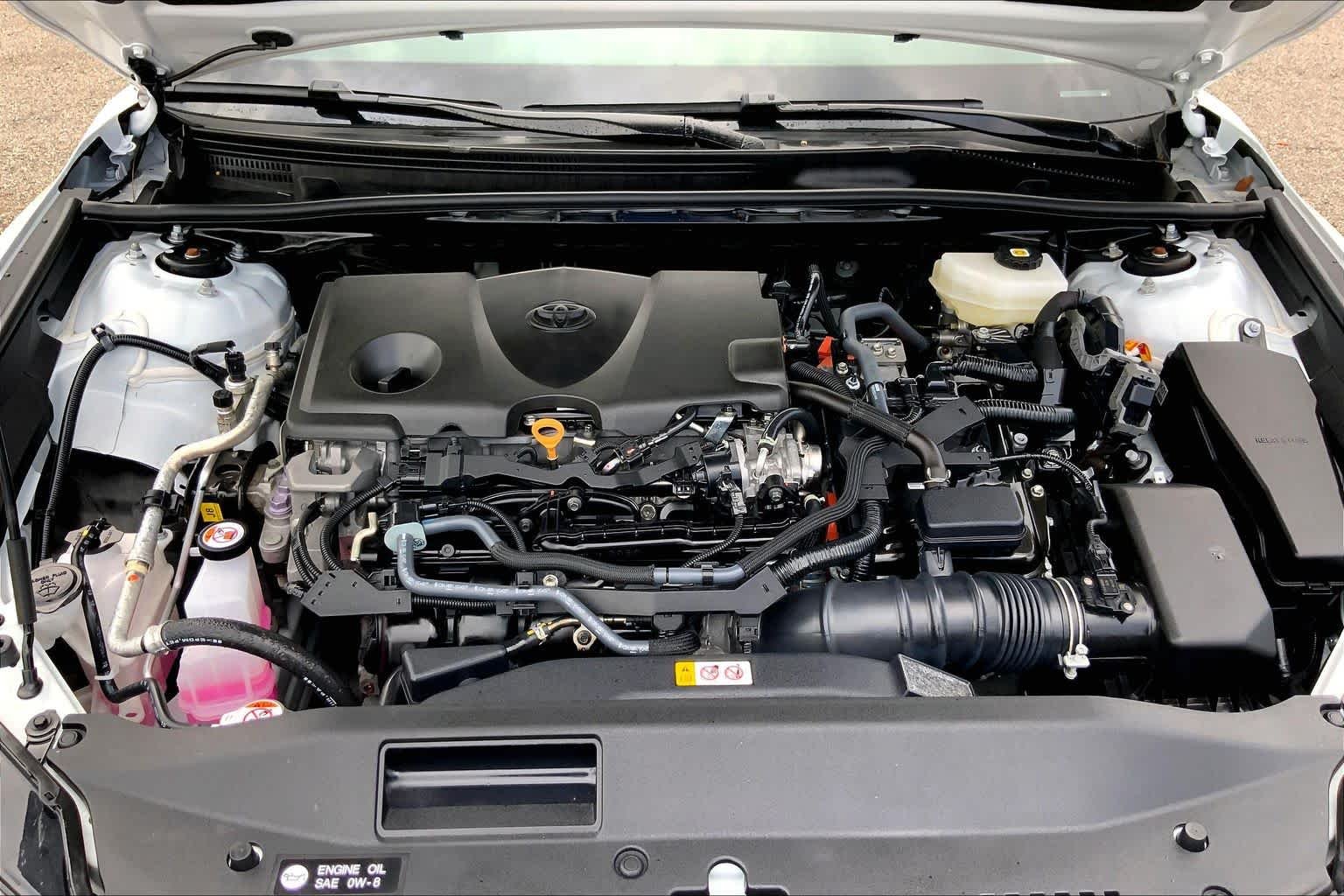 Used 2025 Ice Cap Toyota LE image 31