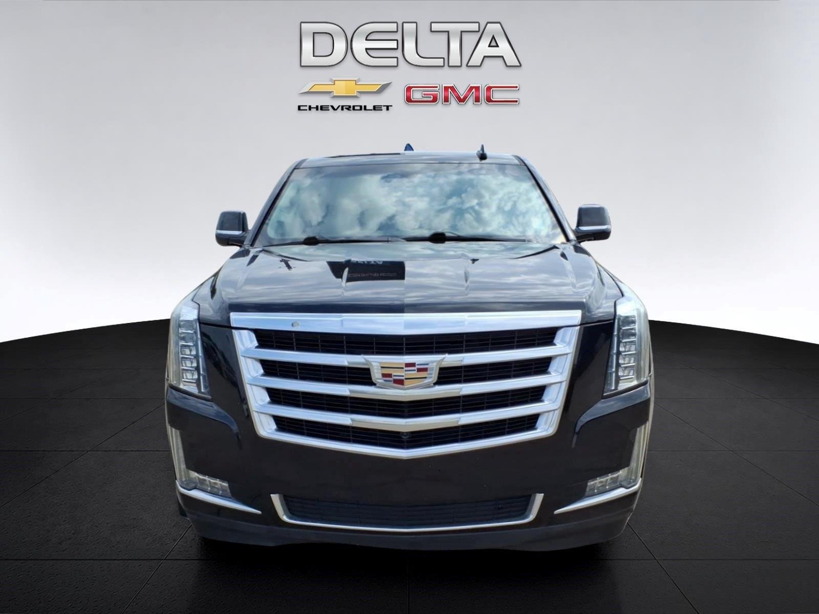 Used 2020 Black Raven Cadillac SUV image 8