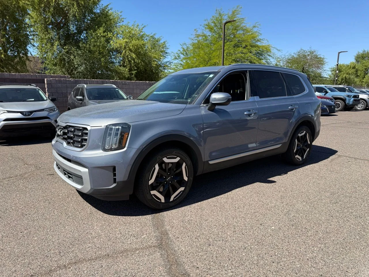 2024 Kia Telluride S FWD's photo