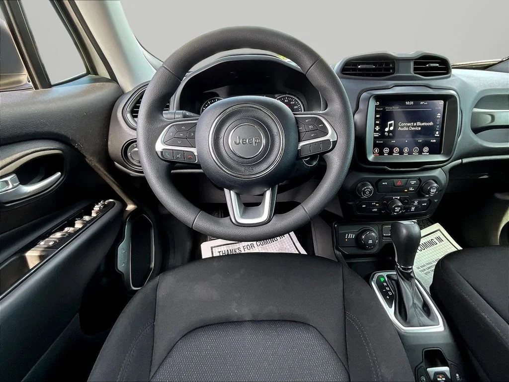 Used 2023 Alpine White Jeep Latitude image 8