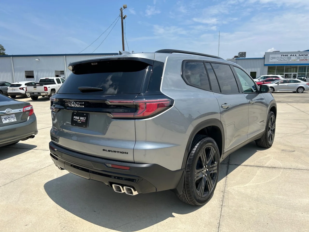 New 2026 Sterling Metallic GMC Elevation image 3