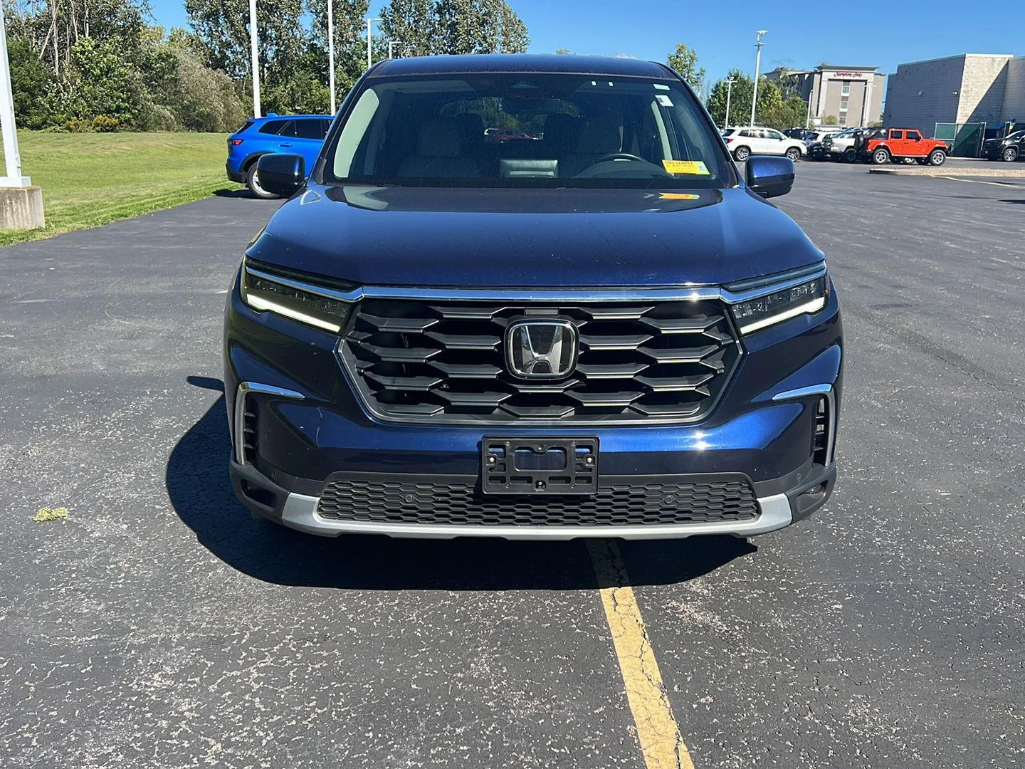Used 2025 Obsidian Blue Pearl Honda  image 2