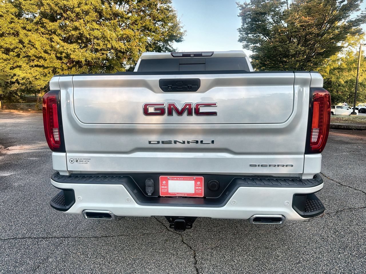 Used 2019 WHITE FROST TRICOAT GMC Denali image 7