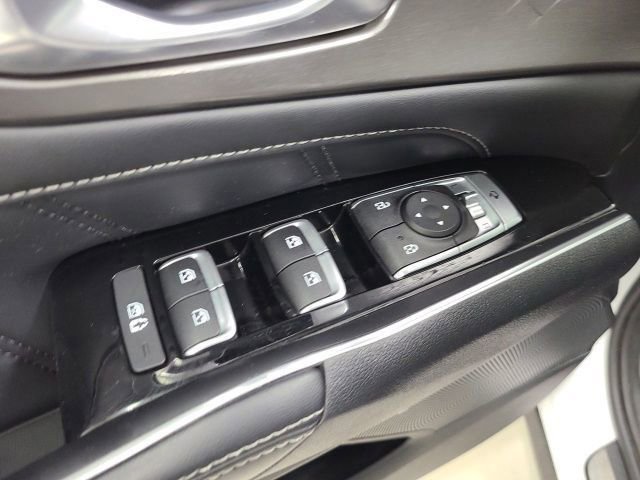 Used 2021 Glacial White Pearl Kia SX Prestige image 26