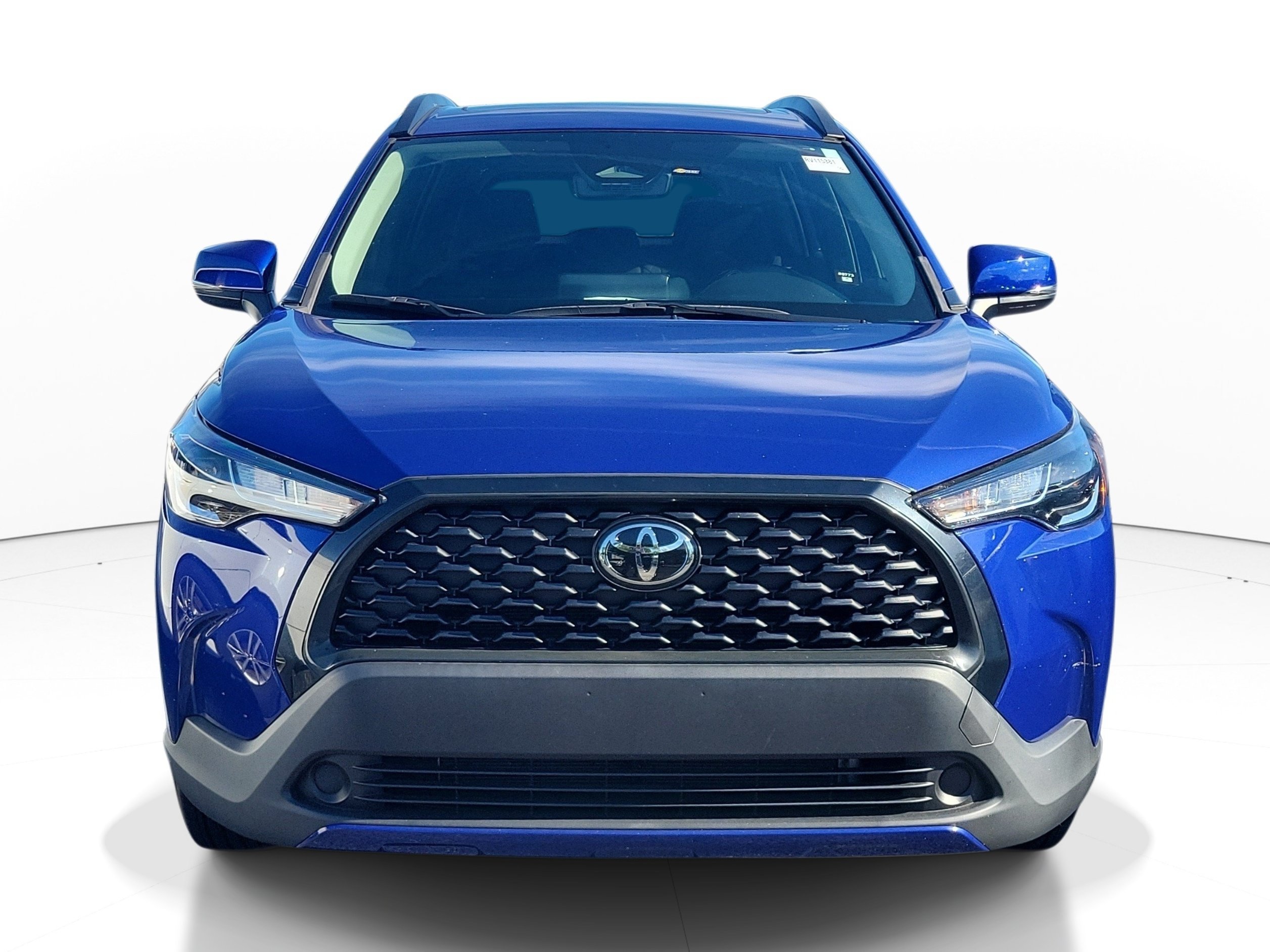 Used 2024  Toyota LE image 1
