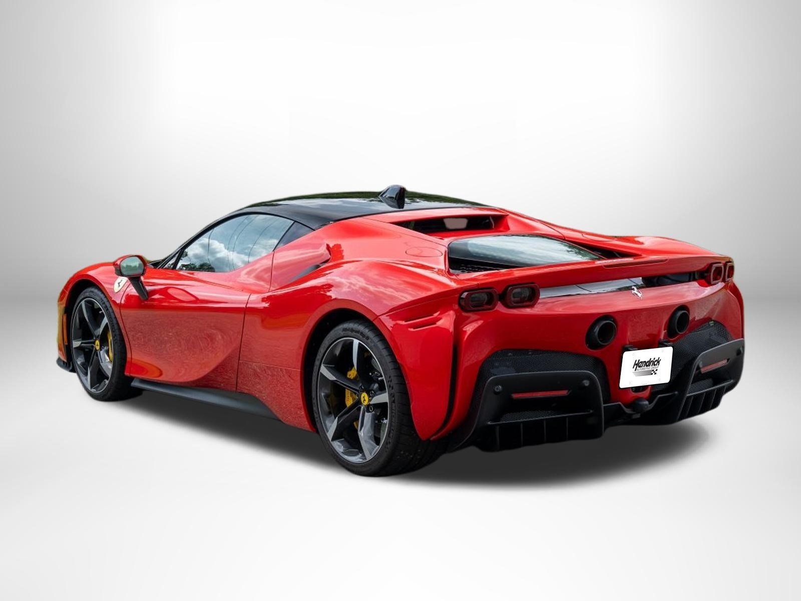 Used 2022  Ferrari  image 2