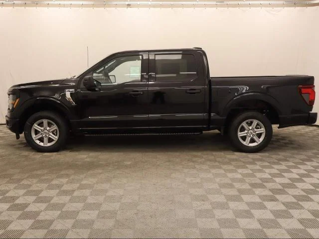 Used 2026 Agate Black Metallic Ford XLT image 21