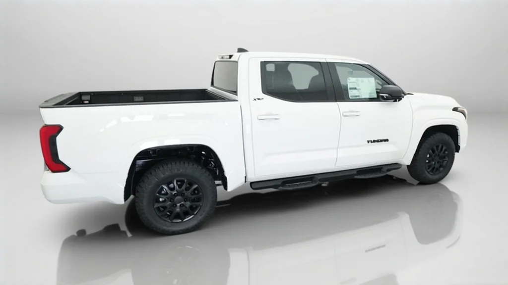 2026 Toyota Tundra SR5 - Photo 8