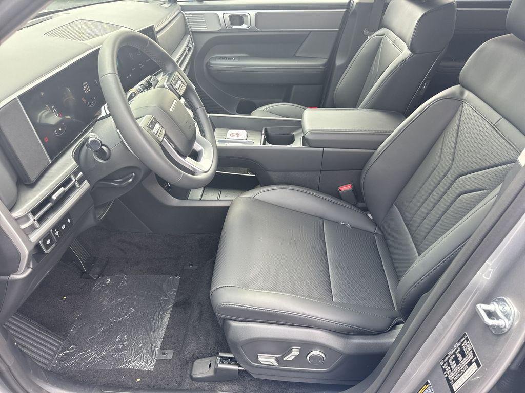 New 2026 Silver Hyundai SEL FWD image 9