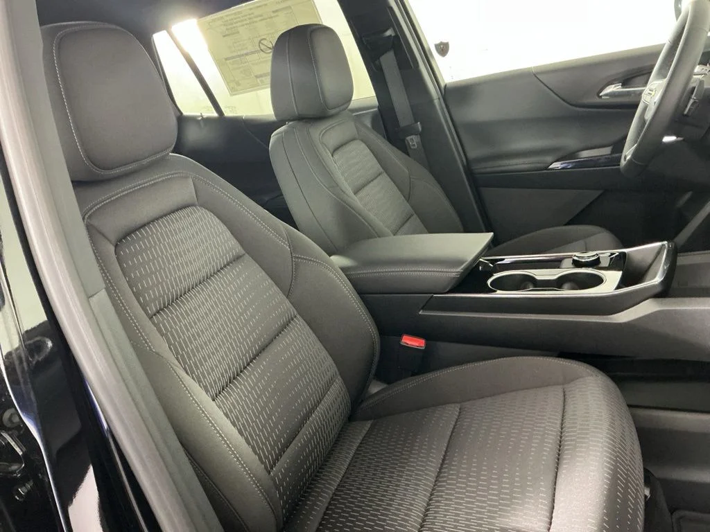 New 2027 Black Chevrolet LT image 9