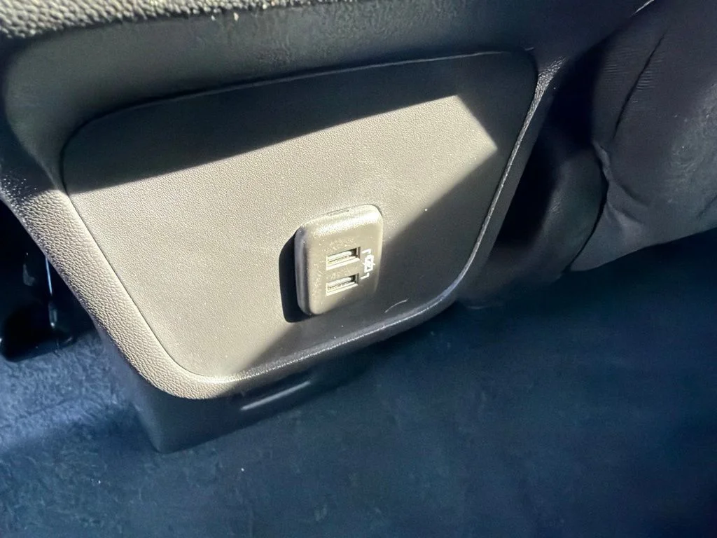 Used 2024 Summit White Chevrolet LT image 31