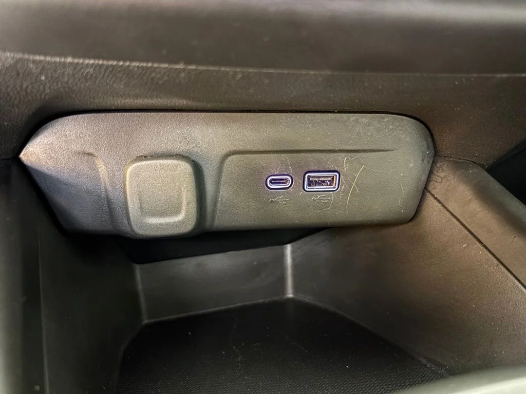 Used 2024 White Chevrolet 1RS image 30