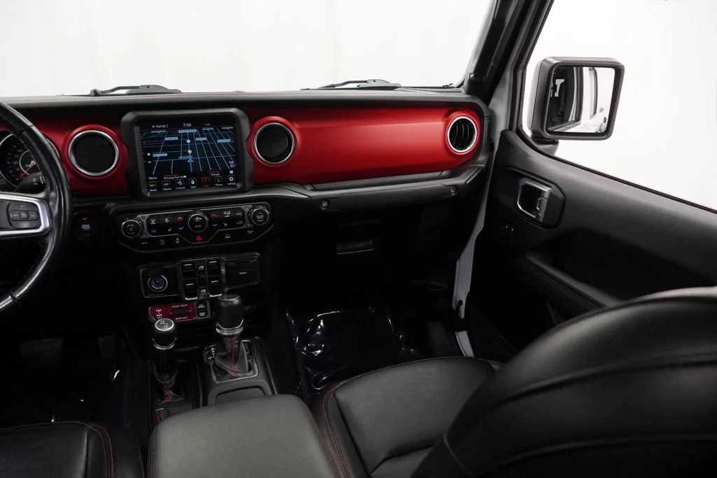 Certified Used 2022 White Jeep Rubicon image 31
