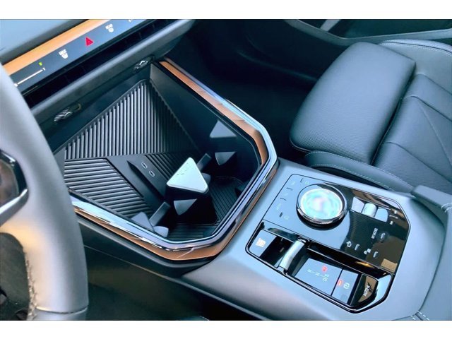 New 2026 Dark Graphite Metallic BMW 30 xDrive image 7