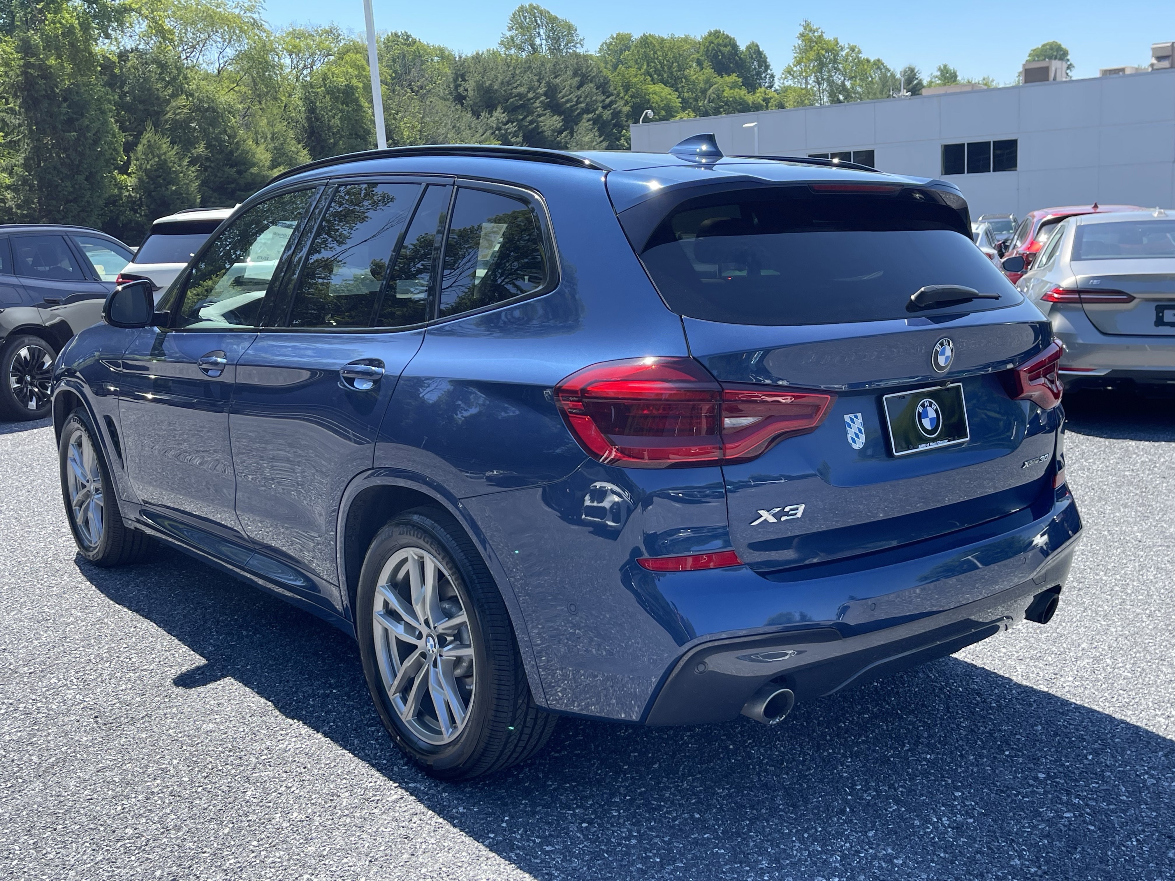 Used 2020 Phytonic Blue Metallic BMW xDrive30i image 6