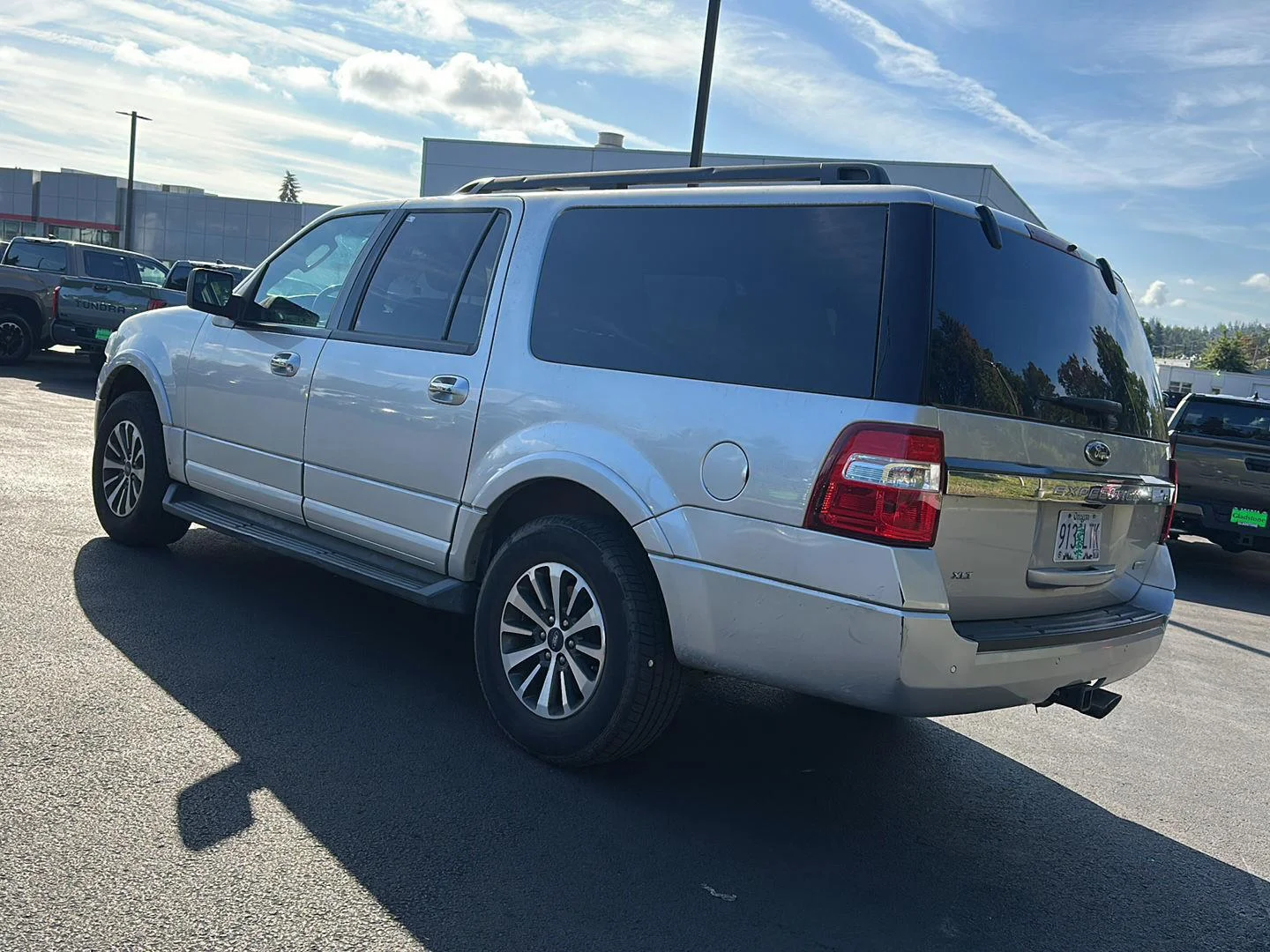 Used 2016 Ingot Silver Metallic Ford XLT image 2