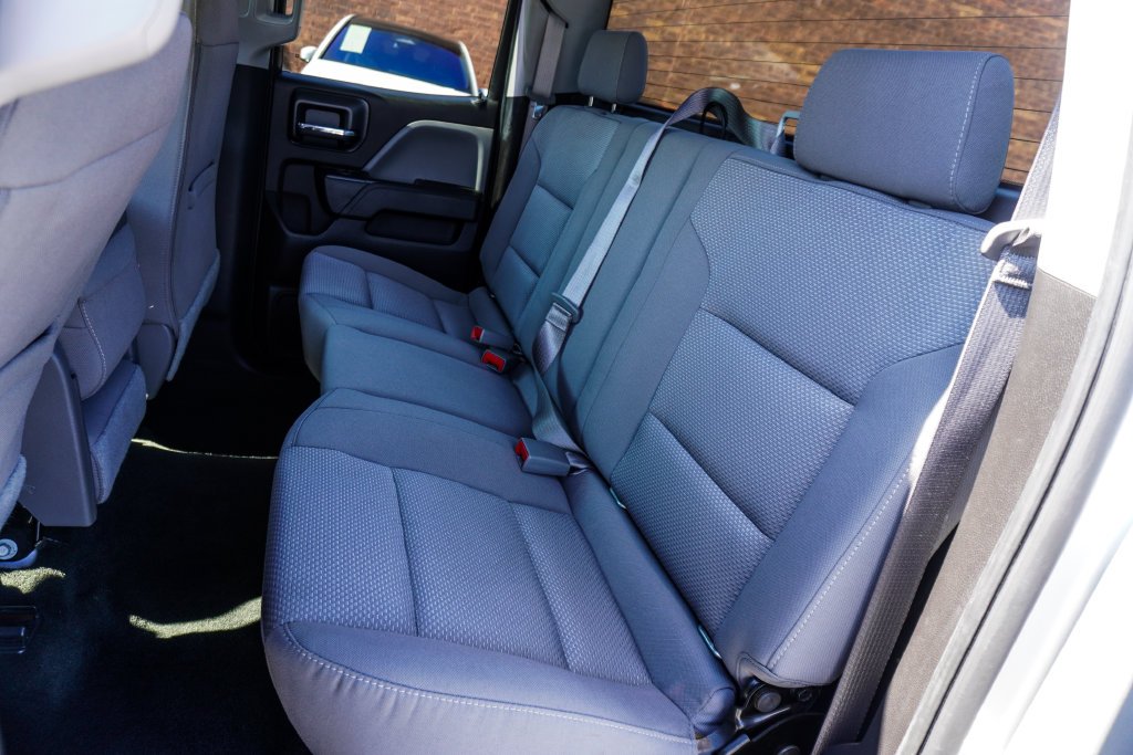 Used 2016 Silver Chevrolet Custom image 8