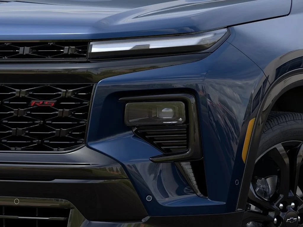 2027 Chevrolet Traverse RS - Photo 10