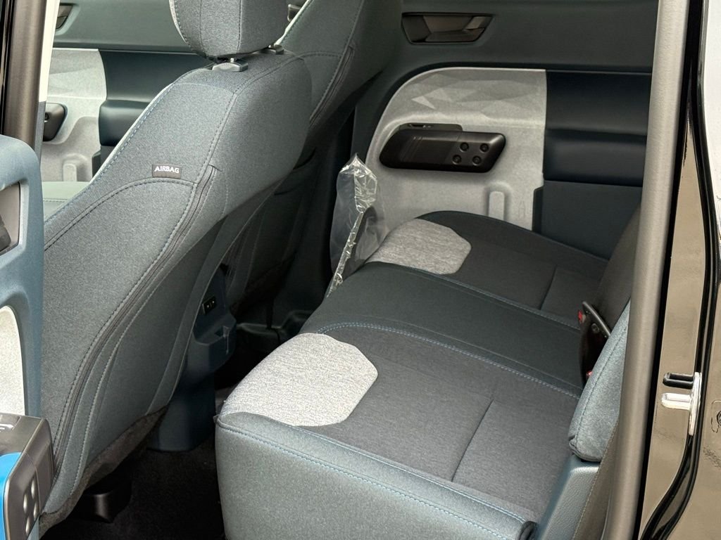New 2025 Shadow Black Ford XLT image 7