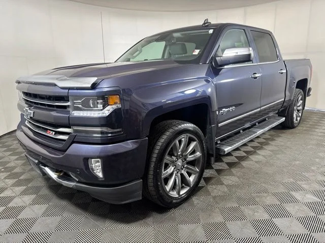 Used 2018 Blue Metallic Chevrolet LTZ image 8