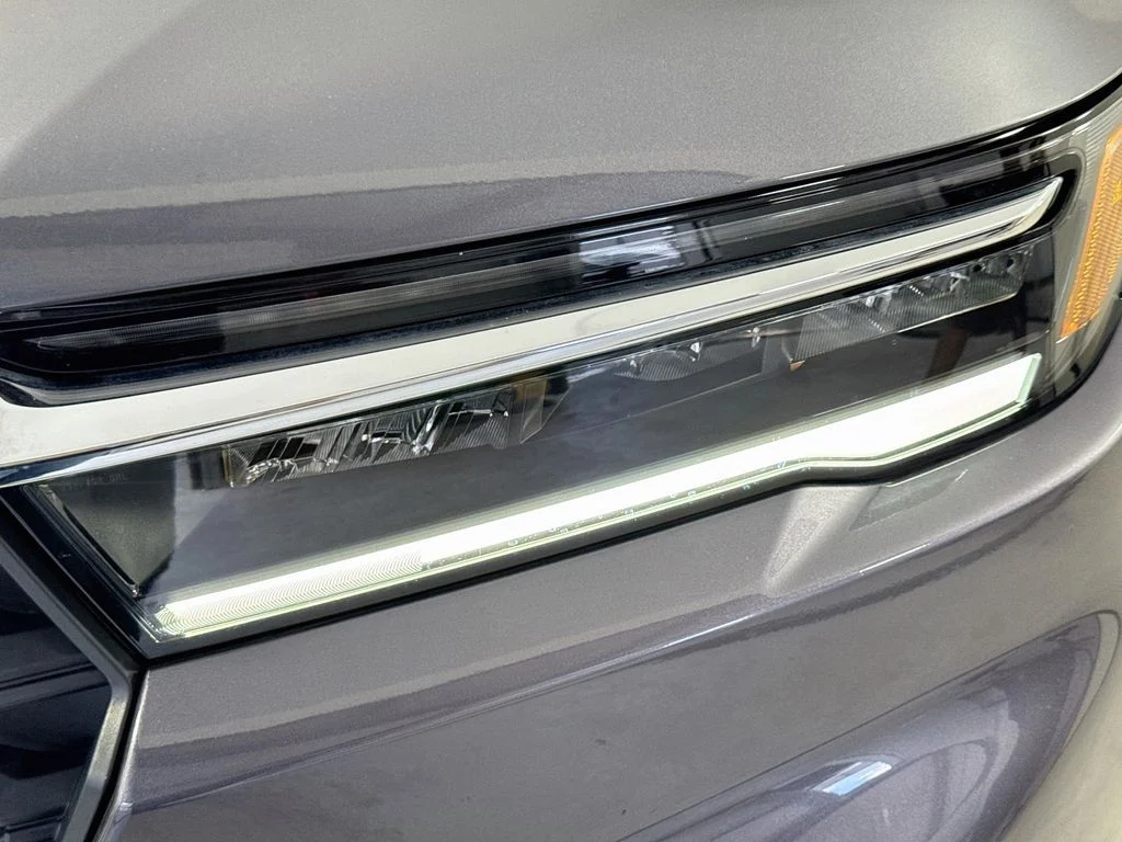 Certified Used 2025 Modern Steel Metallic Honda EX-L image 40